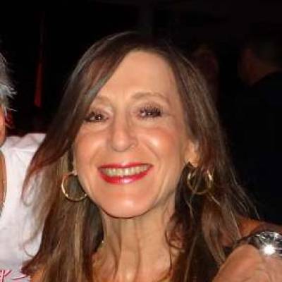  Mujer de 70 años Coghlan
