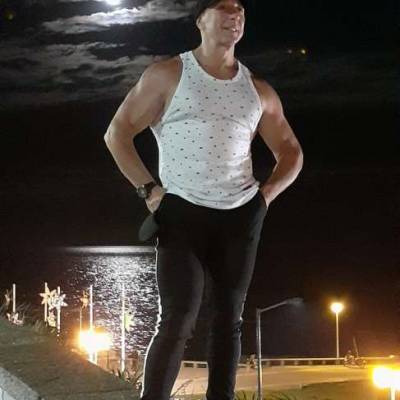  Hombre de 60 años Monte Castro
