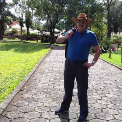  Hombre de 73 años Ituzaingo