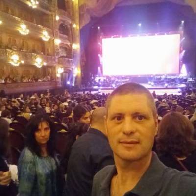  Hombre de 54 años Pilar