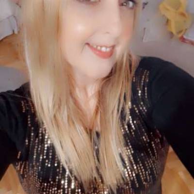  Mujer de 49 años Retiro