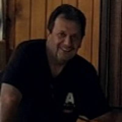  Hombre de 66 años Mendoza