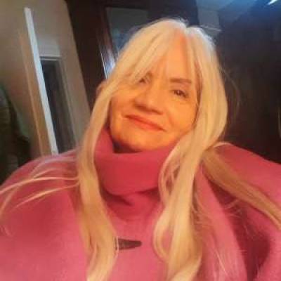  Mujer de 71 años Colegiales