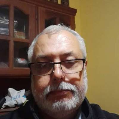  Hombre de 61 años La Plata