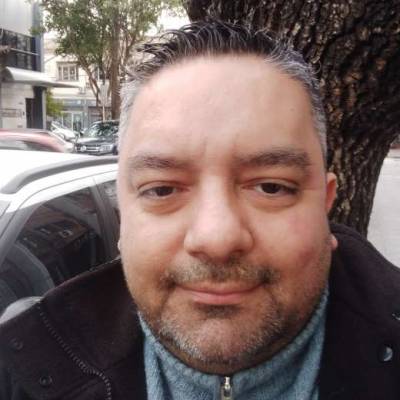  Hombre de 47 años Quilmes