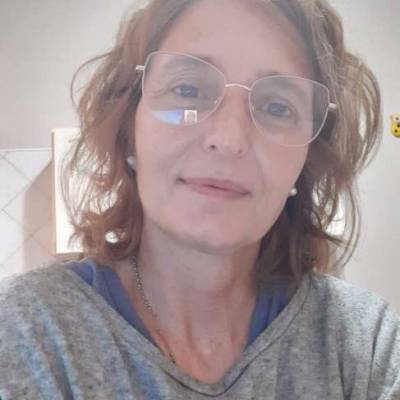  Mujer de 57 años Escobar