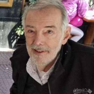  Hombre de +74 años Recoleta