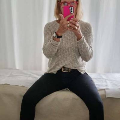  Mujer de 65 años Moreno