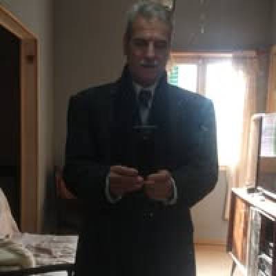  Hombre de 62 años 25 de Mayo