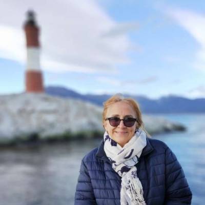  Mujer de 61 años Campana