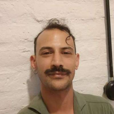  Hombre de 32 años Bahia Blanca