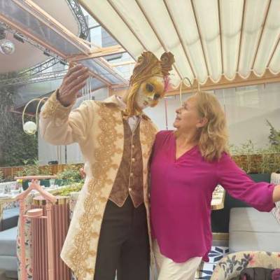  Mujer de 65 años Bogotá
