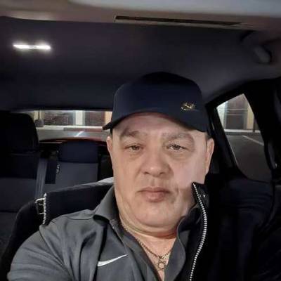  Hombre de 54 años Las Vegas