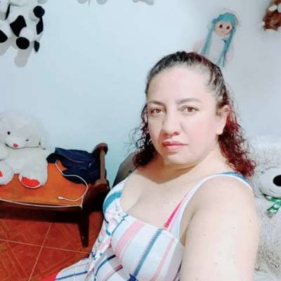 Conocer mujer de 45 años que vive en Bogotá 