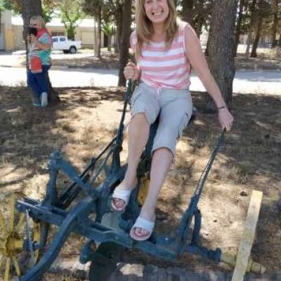 Conocer mujer de 63 años que vive en Villa Urquiza 