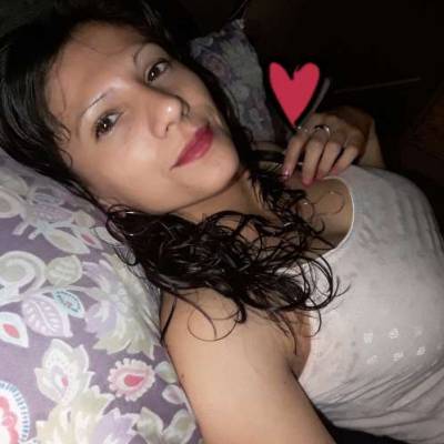 Conocer mujer de 33 años que vive en Moreno 