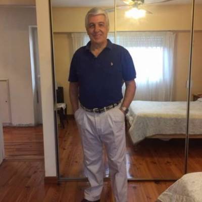 GUS51 es una hombre de 72 años que busca amigos en CABA 
