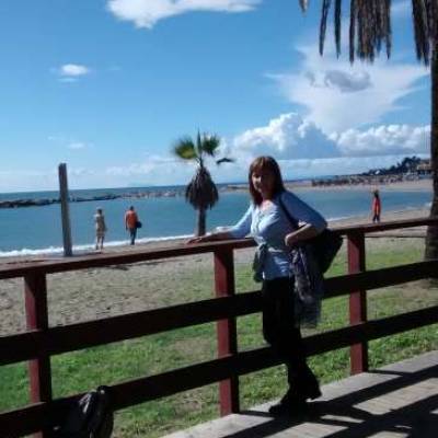 Conocer mujer de 66 años que vive en Villa del Parque 