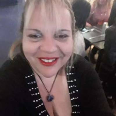 SUZZYLI es una mujer de 57 años que busca amigos en Buenos Aires 