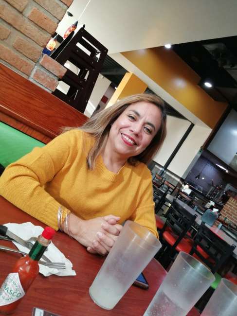GUILLEN2 es una mujer de 54 años que busca amigos en Estado De Mexico 