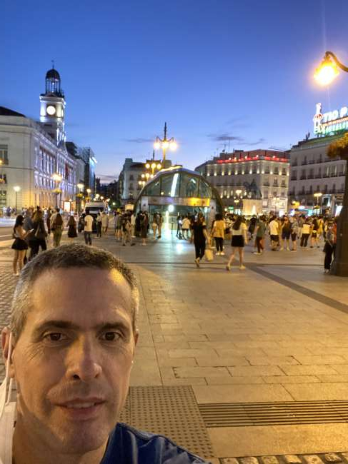 GLORENZ es una hombre de 55 años que busca amigos en Buenos Aires 