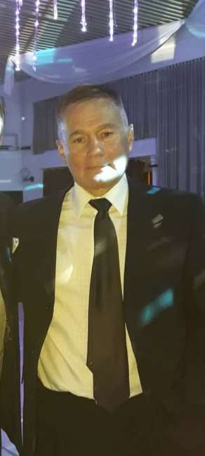 Conocer hombre de 60 años que vive en Paraná 