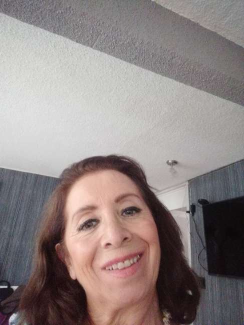 Conocer mujer de 64 años que vive en Tlalpan  