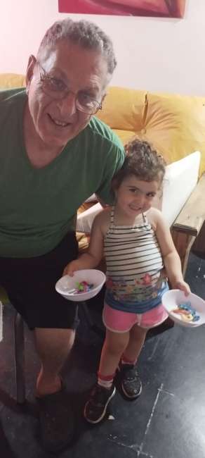 Conocer hombre de 74 años que vive en Belgrano 
