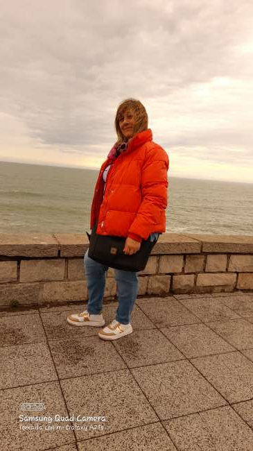 Conocer mujer de 57 años que vive en Florencio varela 
