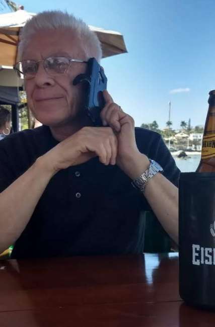 VALENTIN49 es una hombre de 73 años que busca amigos en CABA 