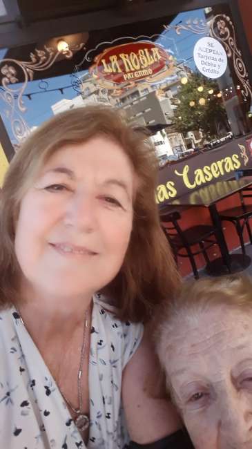 Conocer mujer de 69 años que vive en Caballito 