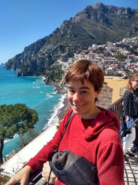 VERONICB21 es una mujer de 51 años que busca amigos en CABA 