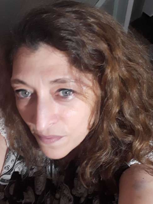 Conocer mujer de 57 años que vive en Lanus 