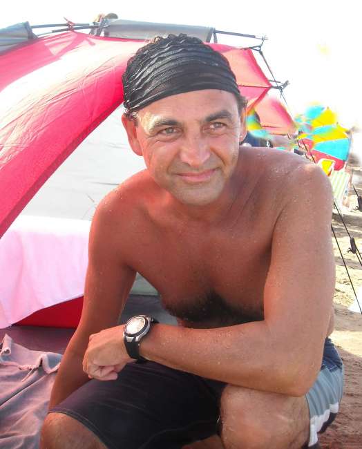 Conocer hombre de 64 años que vive en Lomas de Zamora 