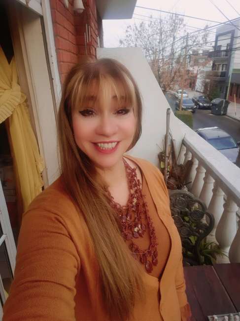 MOELIGOLD es una mujer de 62 años que busca amigos en CABA 