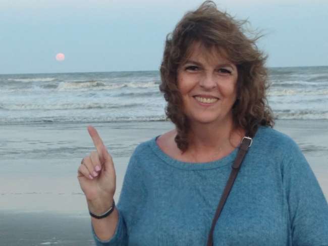 Conocer mujer de 65 años que vive en Recoleta 