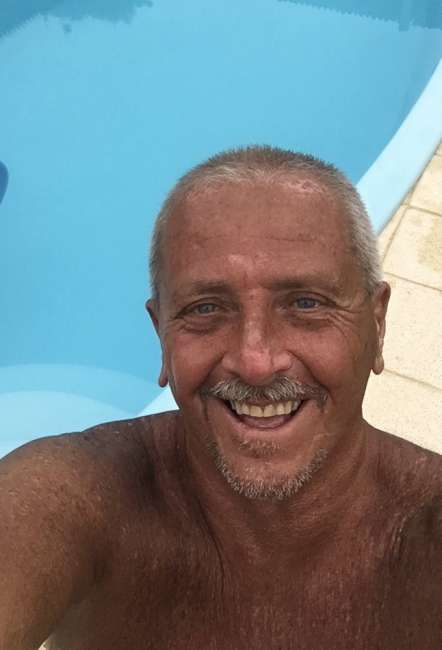 Conocer hombre de 67 años que vive en Baradero 