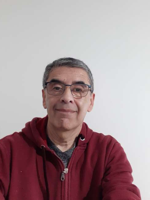 Conocer hombre de 61 años que vive en Villa Ortuzar 