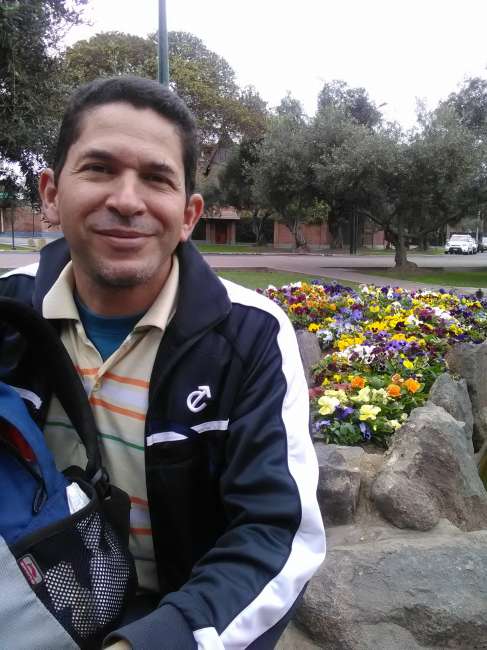FREDIZ es una hombre de 46 años que busca amigos en Montevideo 
