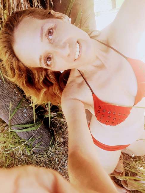 BETTINA41 es una mujer de 51 años que busca amigos en CABA 