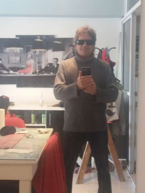 CHARLYFELIZ1 es una hombre de 67 años que busca amigos en CABA 