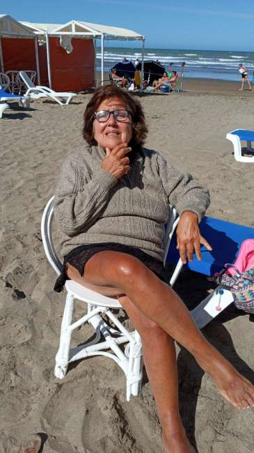 Conocer mujer de 71 años que vive en Belgrano 