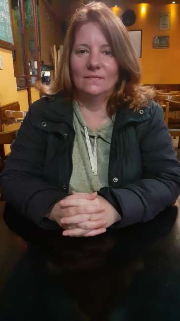 Conocer mujer de 46 años que vive en Flores 