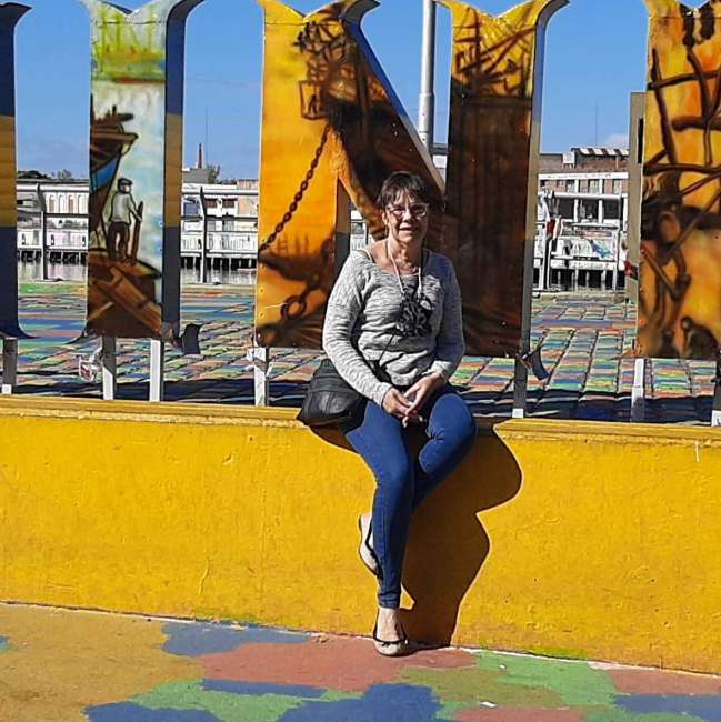 GRISELDA es una mujer de 64 años que busca amigos en CABA 