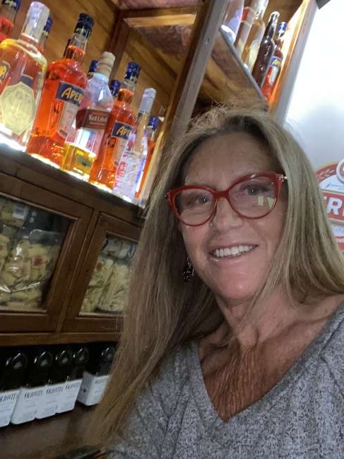 CISNERO3 es una mujer de 62 años que busca amigos en CABA 