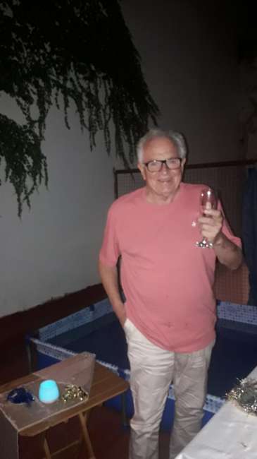 Conocer hombre de 70 años que vive en Villa Crespo 