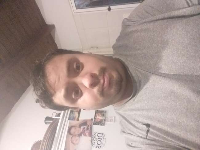 MAUROFL es una hombre de 31 años que busca amigos en Buenos Aires 