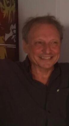 URU es una hombre de 67 años que busca amigos en CABA 