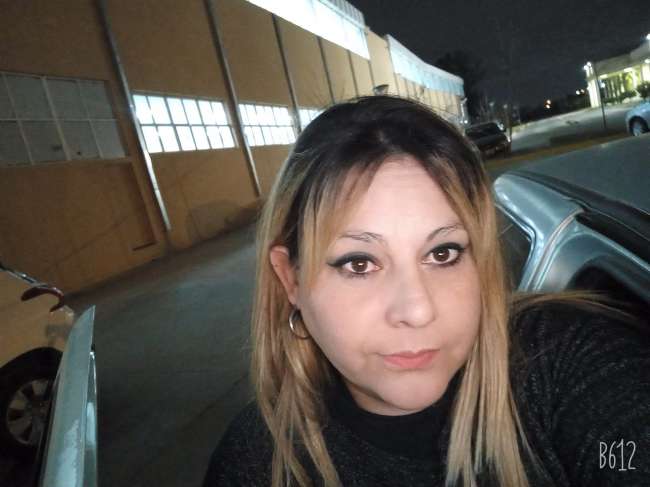 GABRIELA82 es una mujer de 40 años que busca amigos en Buenos Aires 