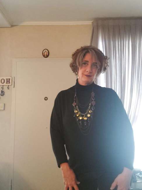GARCIAM es una mujer de 48 años que busca amigos en CABA 